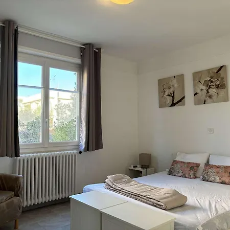 Διαμέρισμα 3p, 8 Couchages, Terrasse, Calme, Juan Les Pins - Fr-1-252-195 Αντίμπ