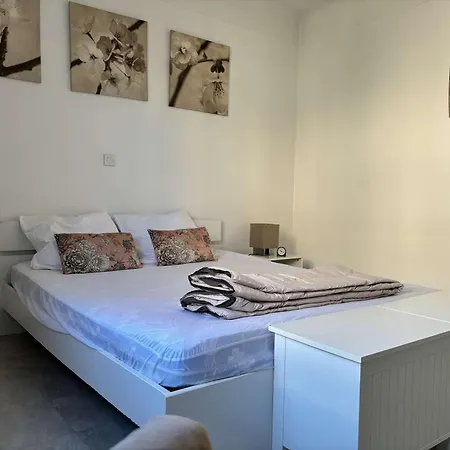 Apartment 3p, 8 Couchages, Terrasse, Calme, Juan Les Pins - Fr-1-252-195